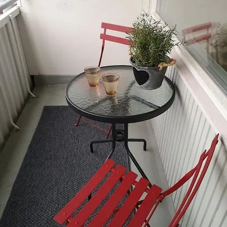 Kompakti Kolmio Hyvaellae Sijainnilla 아파트 *